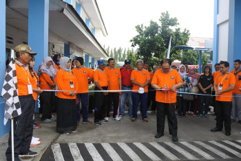 JALAN SEHAT DAN PENTAS SENI MERIAHKAN DIES NATALIS STTA KE-17