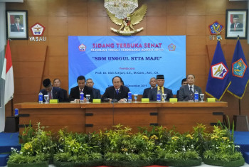 SIDANG TERBUKA SENAT DALAM RANGKA DIES NATALIS KE-17 STTA