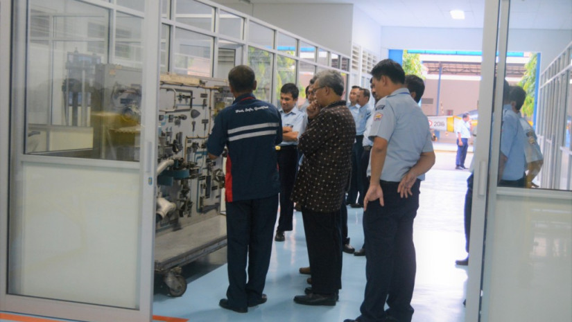 VISITASI ASESOR BAN - PT PADA DEPARTEMEN TEKNIK MESIN