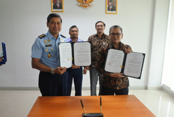 ITD ADISUTJIPTO KEMBALI GANDENG GMF AERO ASIA DI BIDANG KERJA PRAKTIK DAN PEMAGANGAN