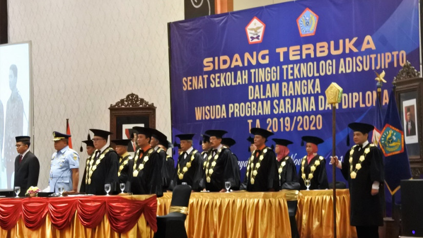 WISUDA PROGRAM SARJANA DAN DIPLOMA STTA 2019 DIHADIRI OLEH ASISTEN PERSONIL KEPALA STAF ANGKATAN UDARA (ASPERS KASAU)