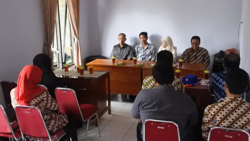 KEGIATAN PENGABDIAN MASYARAKAT DEPARTEMEN INFORMATIKA STTA DI KECAMATAN PATUK