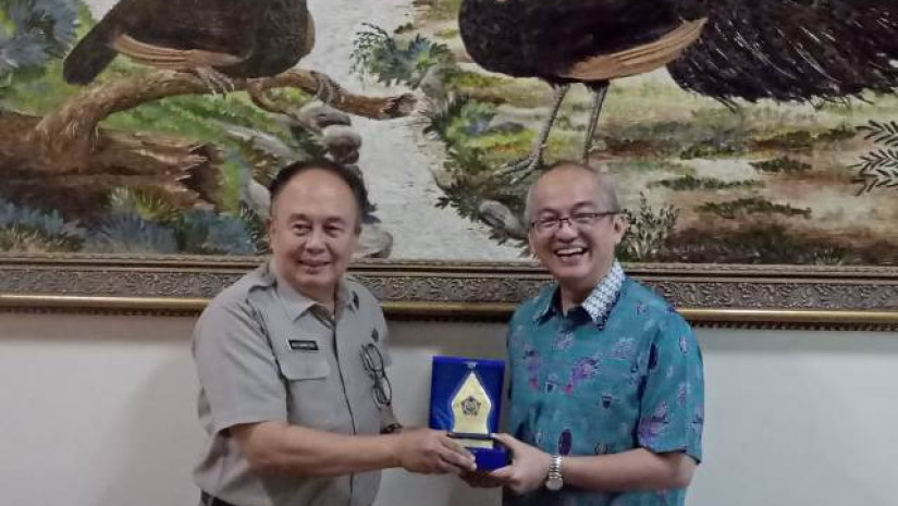 KETUA SEKOLAH TINGGI ADISUTJIPTO (STTA) AUDIENSI KE UNIVERSITAS KRISTEN DUTA WACANA (UKDW)