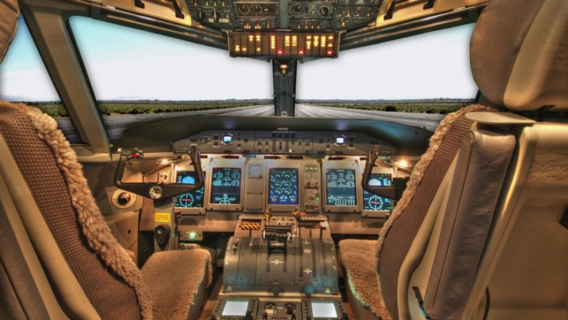 Flight Management System, Penting untuk Mengatur Penerbangan