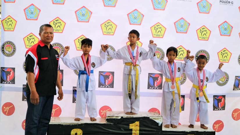 UKM TAEKWONDO STTA GELAR FRIENDSHIP GAME 2019
