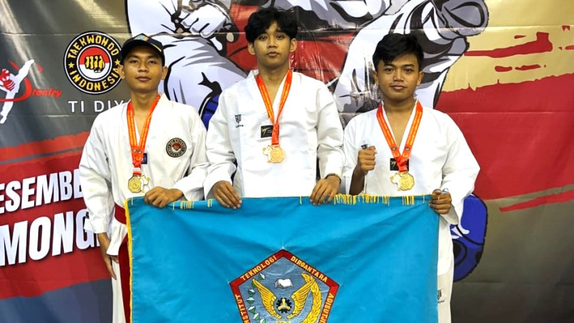 ATLET UKM TAEKWONDO ITD ADISUTJIPTO RAIH PRESTASI NASIONAL DI SUPER FIGHT TAEKWONDO CHAMPIONSHIP 2 TAHUN 2024