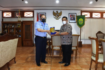 WAKIL BUPATI BANTUL TERIMA KUNJUNGAN REKTOR ITDA