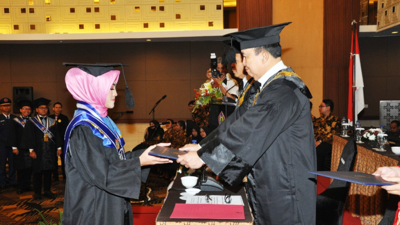 WISUDA PROGRAM SARJANA DAN DIPLOMA STTA 2019 DIHADIRI OLEH KETUM YASAU