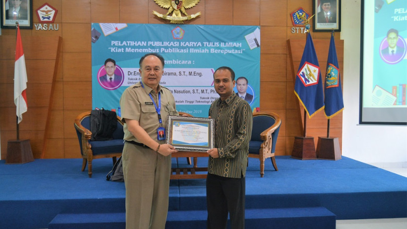 PELATIHAN PUBLIKASI KARYA TULIS ILMIAH  “KIAT MENEMBUS PUBLIKASI ILMIAH BEREPUTASI”