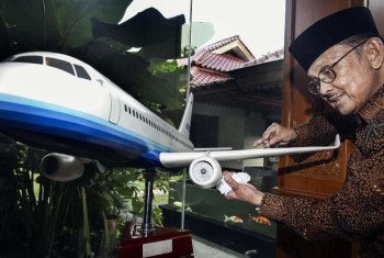 Luar Biasa, Inilah Penemuan BJ Habibie di Dunia Penerbangan