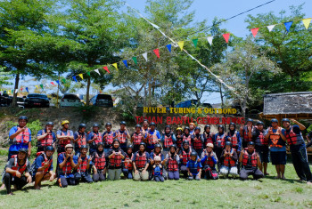 Wisuda Berkesan: Prodi Informatika FTI ITDA Gelar Pelepasan Wisudawan dengan Outbond dan Tubing di Taman Banyu Gemlindhing