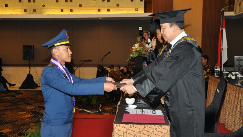 WISUDA PROGRAM SARJANA DAN DIPLOMA STTA 2019 DIHADIRI OLEH KETUM YASAU