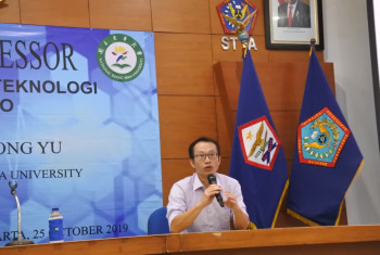 STTA HADIRKAN PROF. ING SONG YU DARI NATIONAL DONG HWA UNIVERSITY TAIWAN DALAM SESI KULIAH TAMU