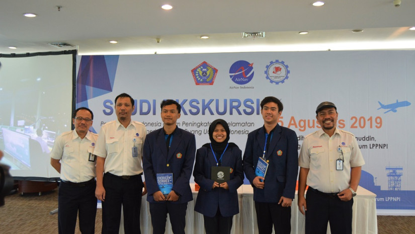 STUDY EXCURSIE MAHASISWA DEPARTEMEN INFORMATIKA STTA  KE JAKARTA – BANDUNG