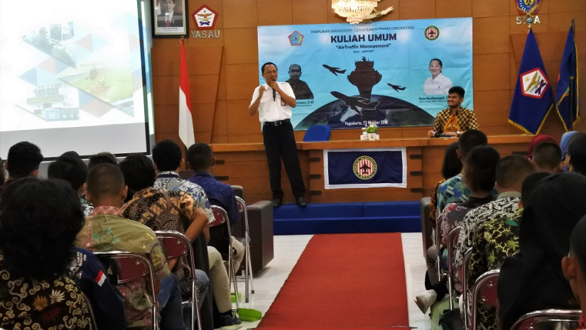 HIMPUNAN MAHASISWA DEPARTEMEN TEKNIK DIRGANTARA SELENGGARAKAN KULIAH UMUM