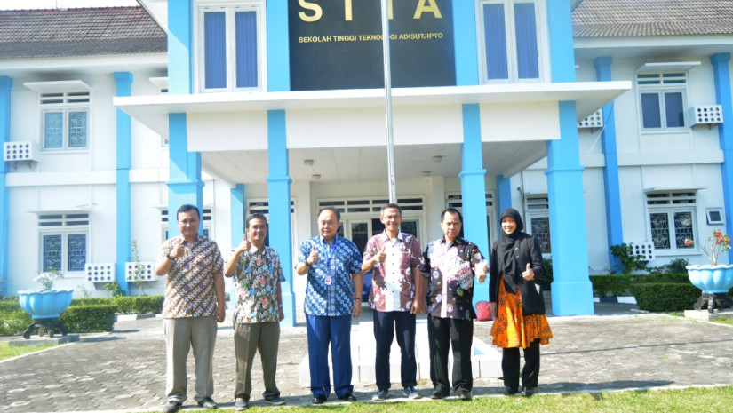 KUNJUNGAN KERJASAMA ANTARA STTA, UNSURYA DAN ITB
